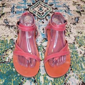 Chacos Womens Juniper Red Strappy Comfort Outdoor Sandals, Size Womens 9